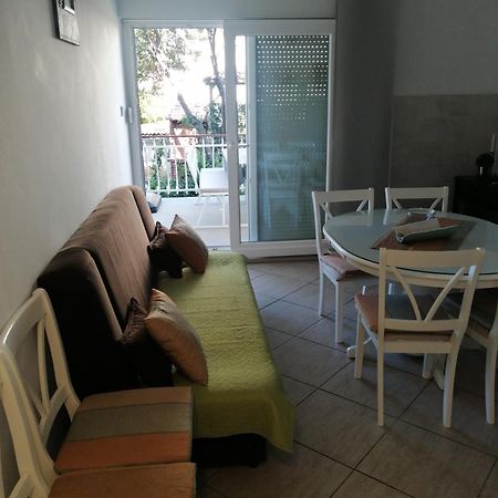 Apartments Kursan Seget Vranjica Kültér fotó