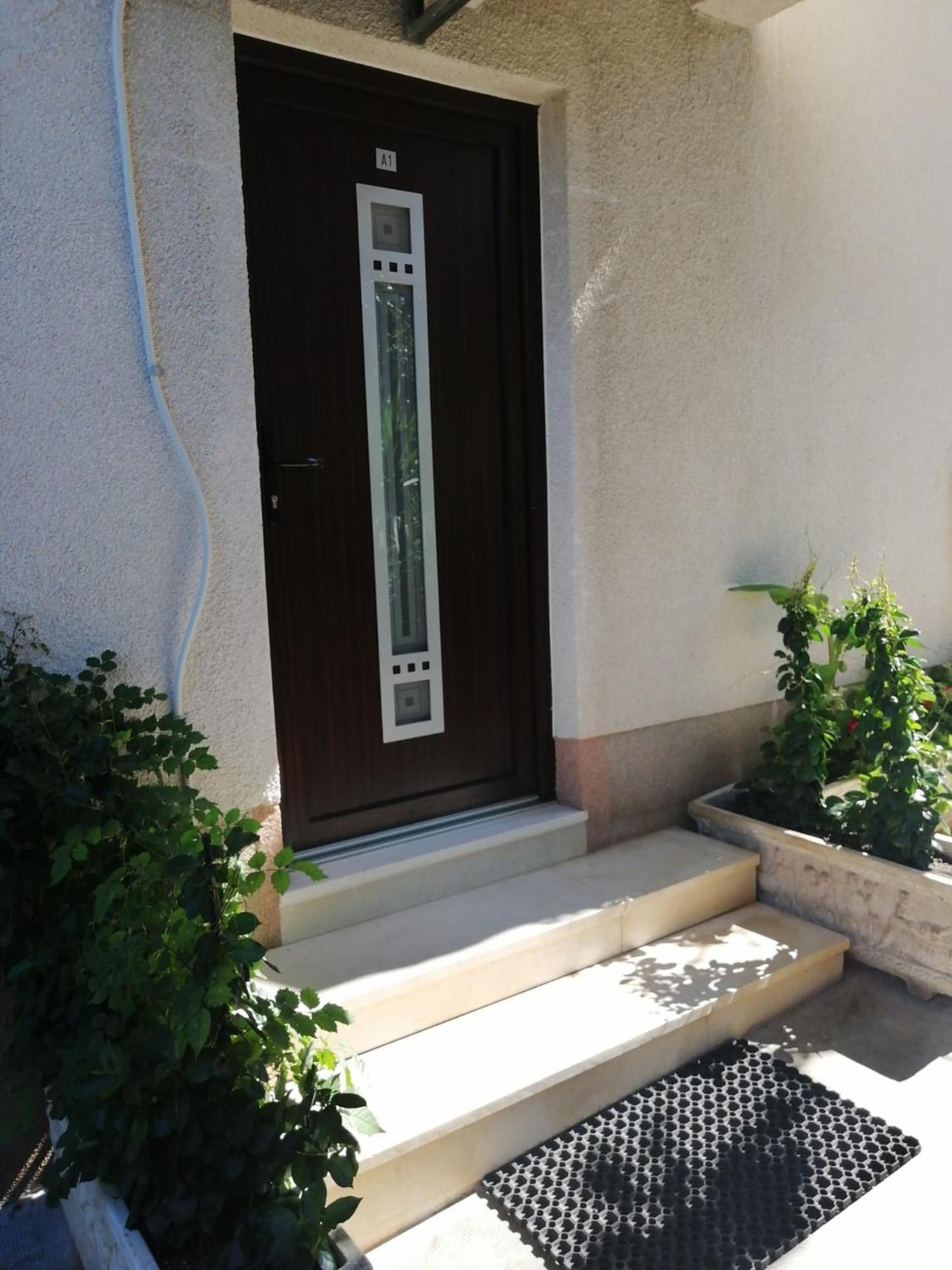 Apartments Kursan Seget Vranjica Kültér fotó