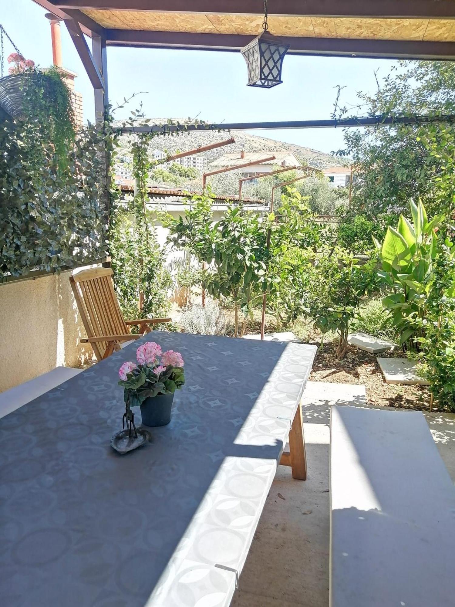 Apartments Kursan Seget Vranjica Kültér fotó