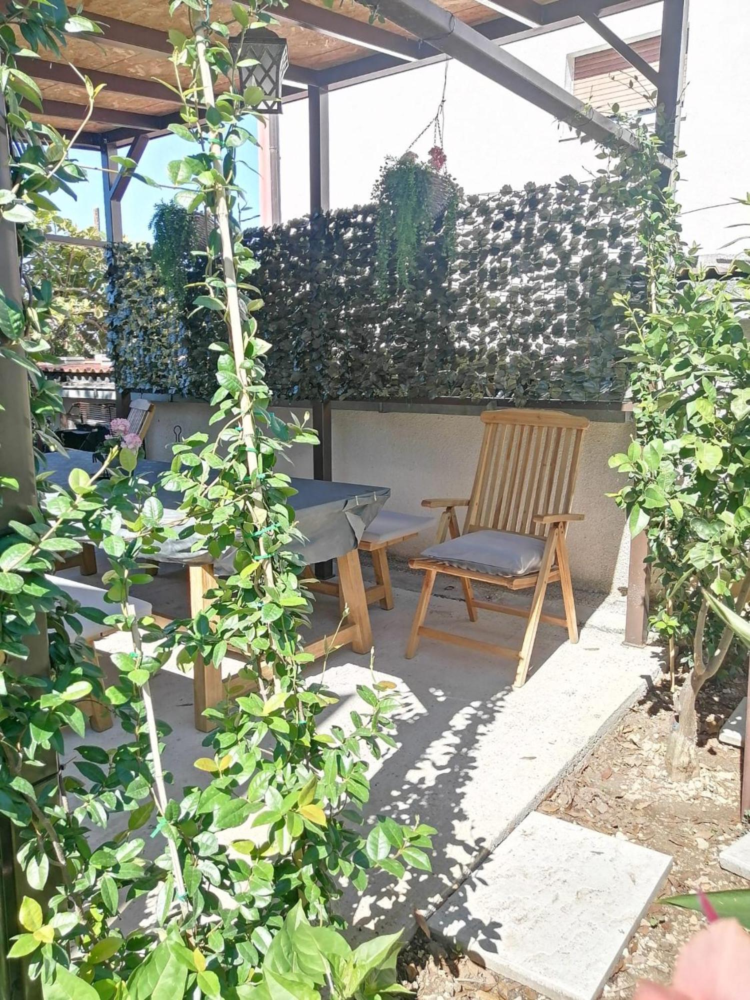Apartments Kursan Seget Vranjica Kültér fotó