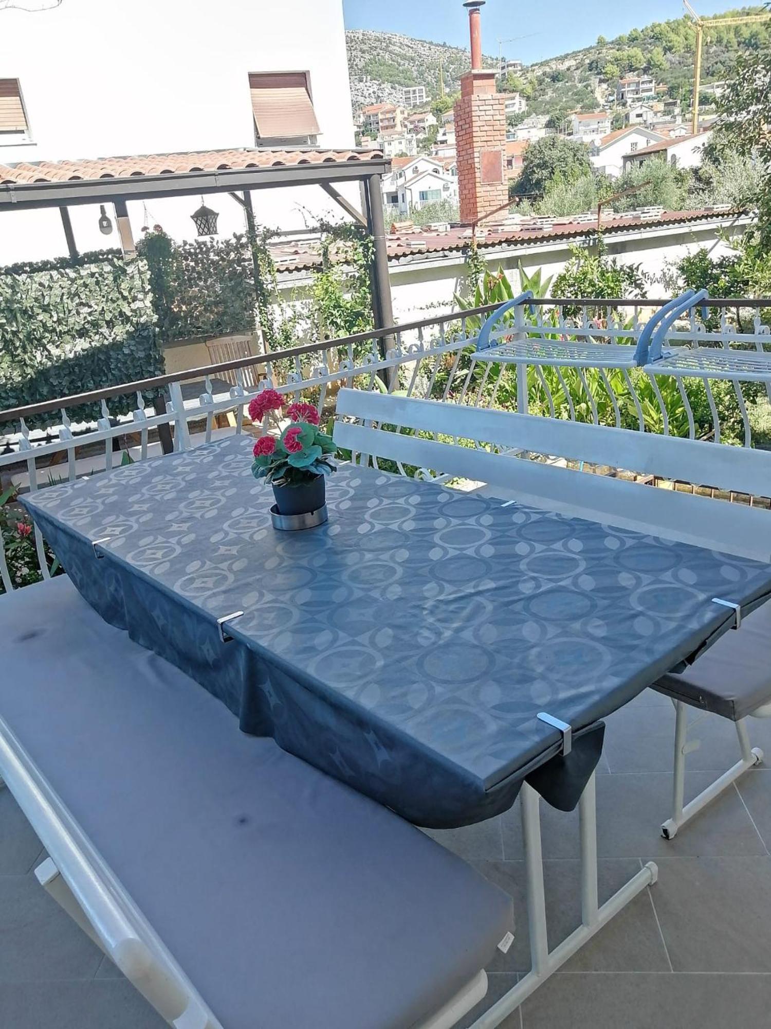 Apartments Kursan Seget Vranjica Kültér fotó