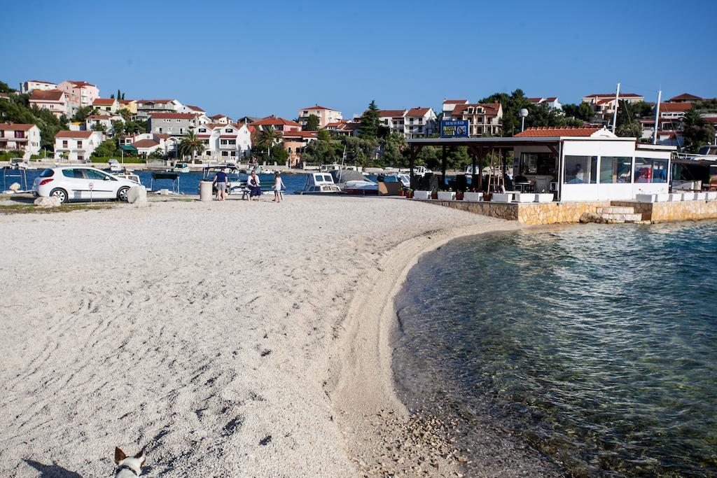 Apartments Kursan Seget Vranjica Kültér fotó