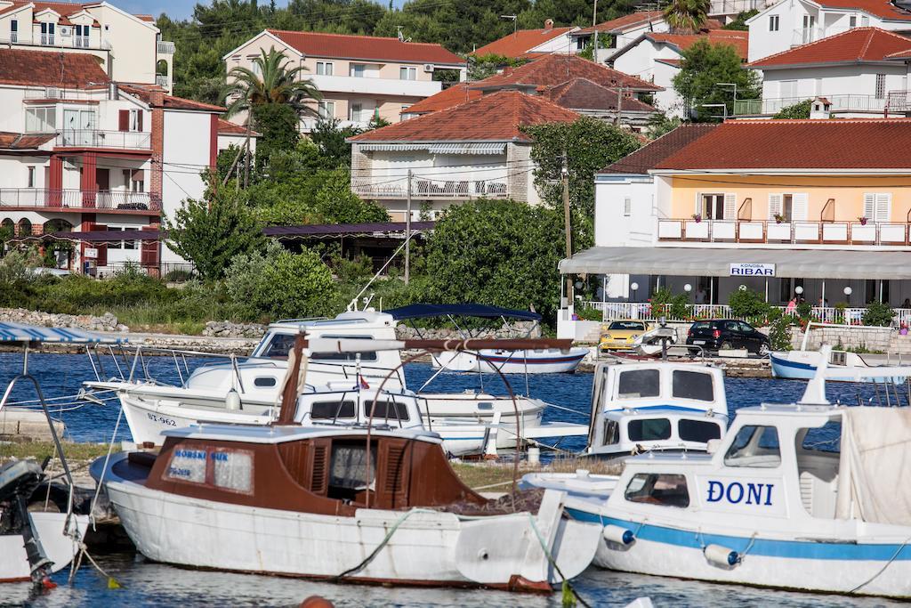 Apartments Kursan Seget Vranjica Kültér fotó